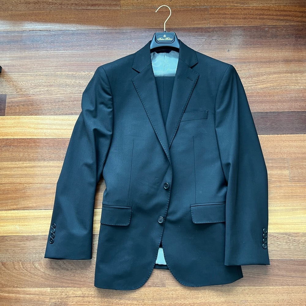Brooks Brothers Two Piece suit Size 38S Pants 30/30